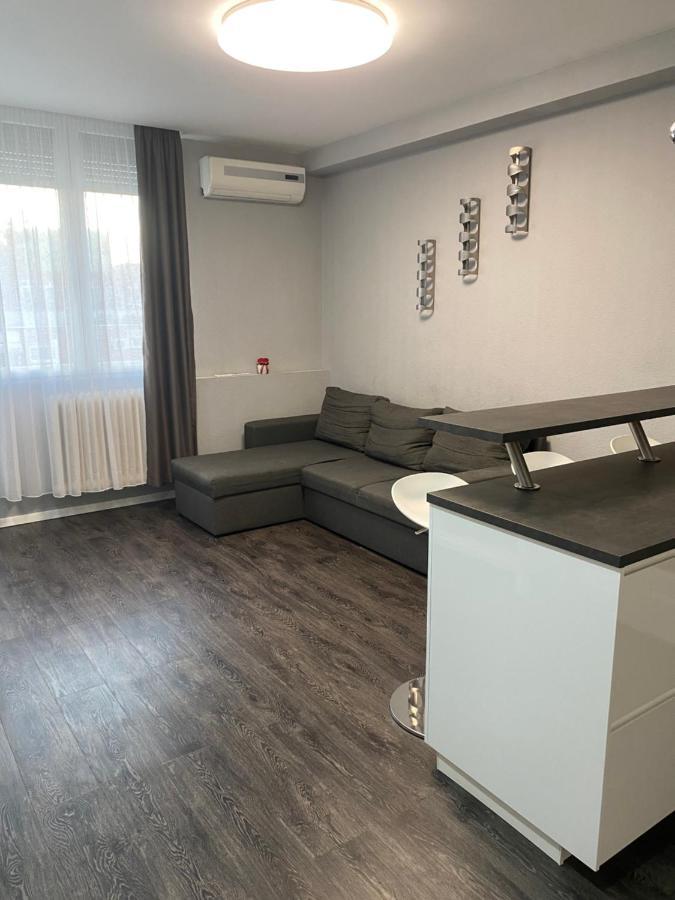 Apartament Turul Luxury Apartman Tatabánya Zewnętrze zdjęcie